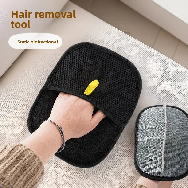 Efficient Pet Hair Cleaning Gloves